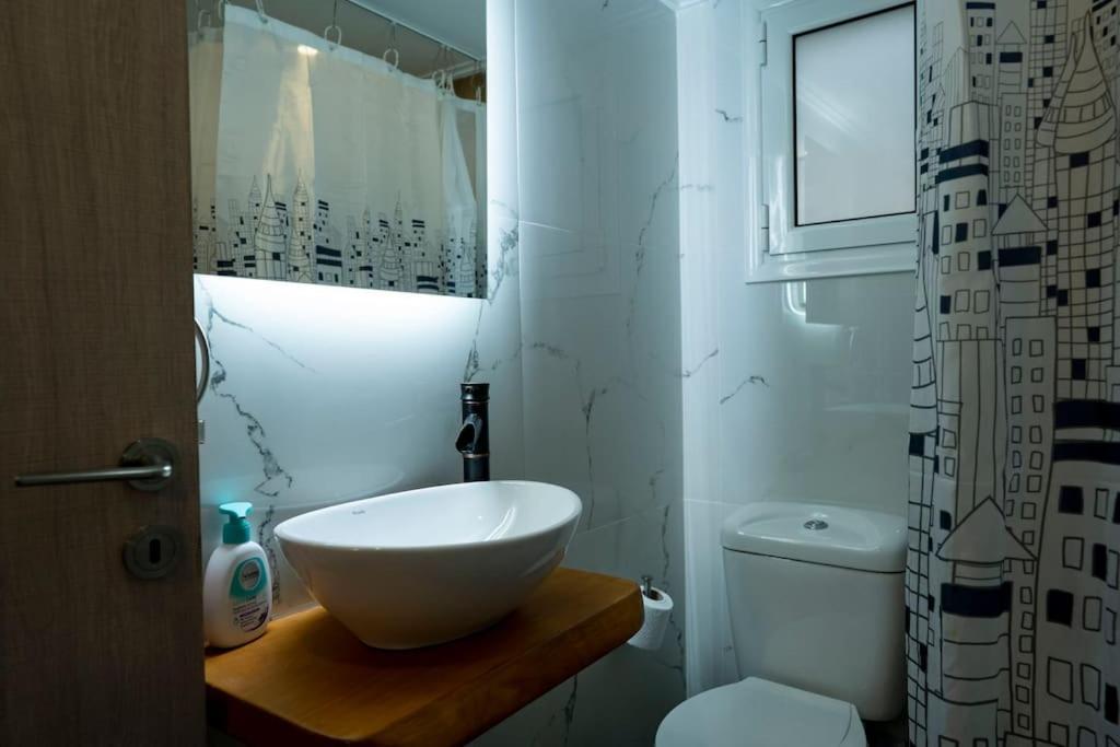 Loftliving 1 By Αττικο Νοσοκομειο Apartment Athens Ngoại thất bức ảnh